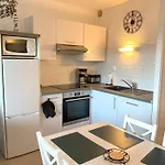Appartement Calme Avec Balcon, Parking, Pres Du Port De Perros-Guirec - Fr-1-368-412