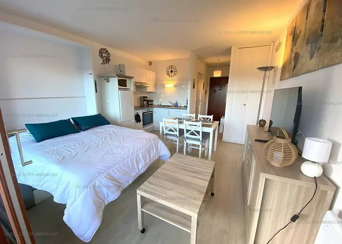 Appartement Calme Avec Balcon, Parking, Pres Du Port De Perros-Guirec - Fr-1-368-412